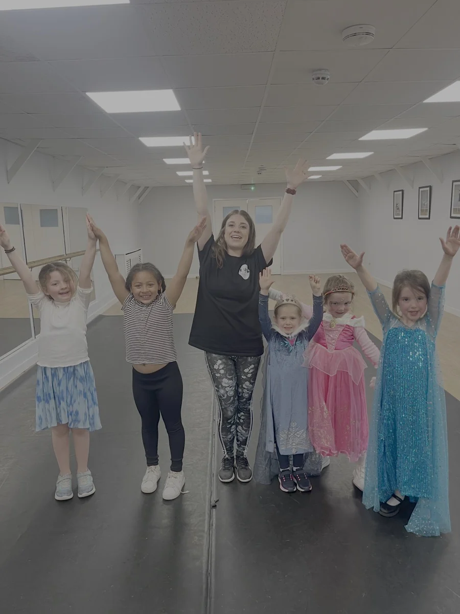 Children enjoying a fun singing, dancing, and acting party at iSing iDance iAct in Brackley, Warwick & Leamington Spa